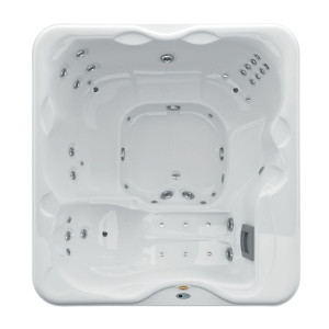 Jacuzzi® Lodge L™ Hot Tub