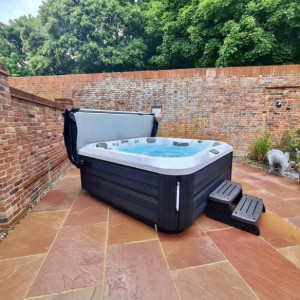 Jacuzzi® J-375IP™ HOT TUB