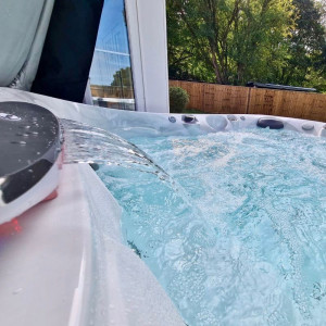 Jacuzzi® J-475IP™ HOT TUB
