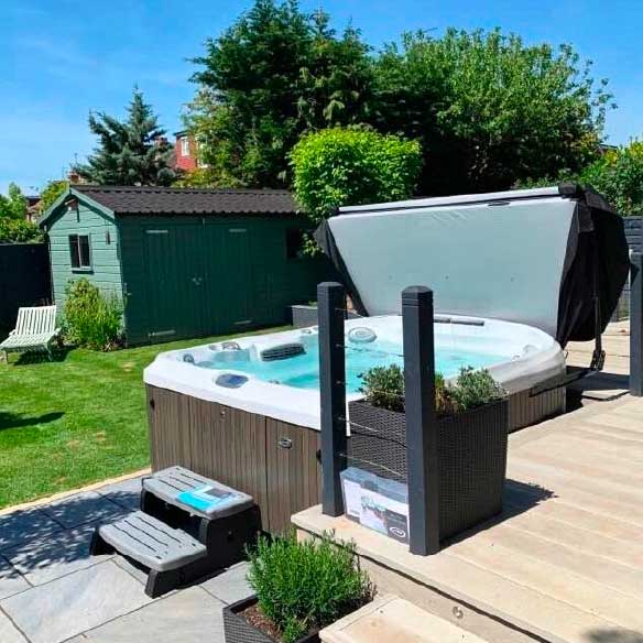 Jacuzzi® J-480 Jacuzzi® J-480
