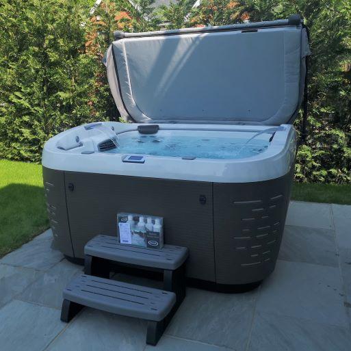 Jacuzzi® J-575 Jacuzzi® J-575
