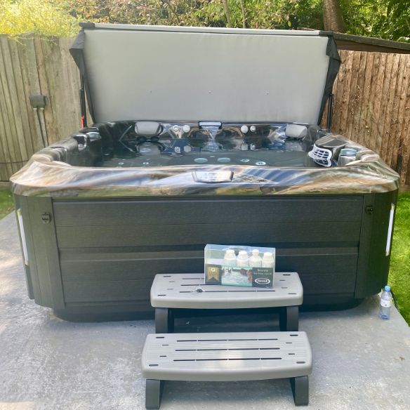 Jacuzzi® J-375 Jacuzzi® J-375