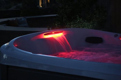 Jacuzzi Hydrolife Hot Tub Image