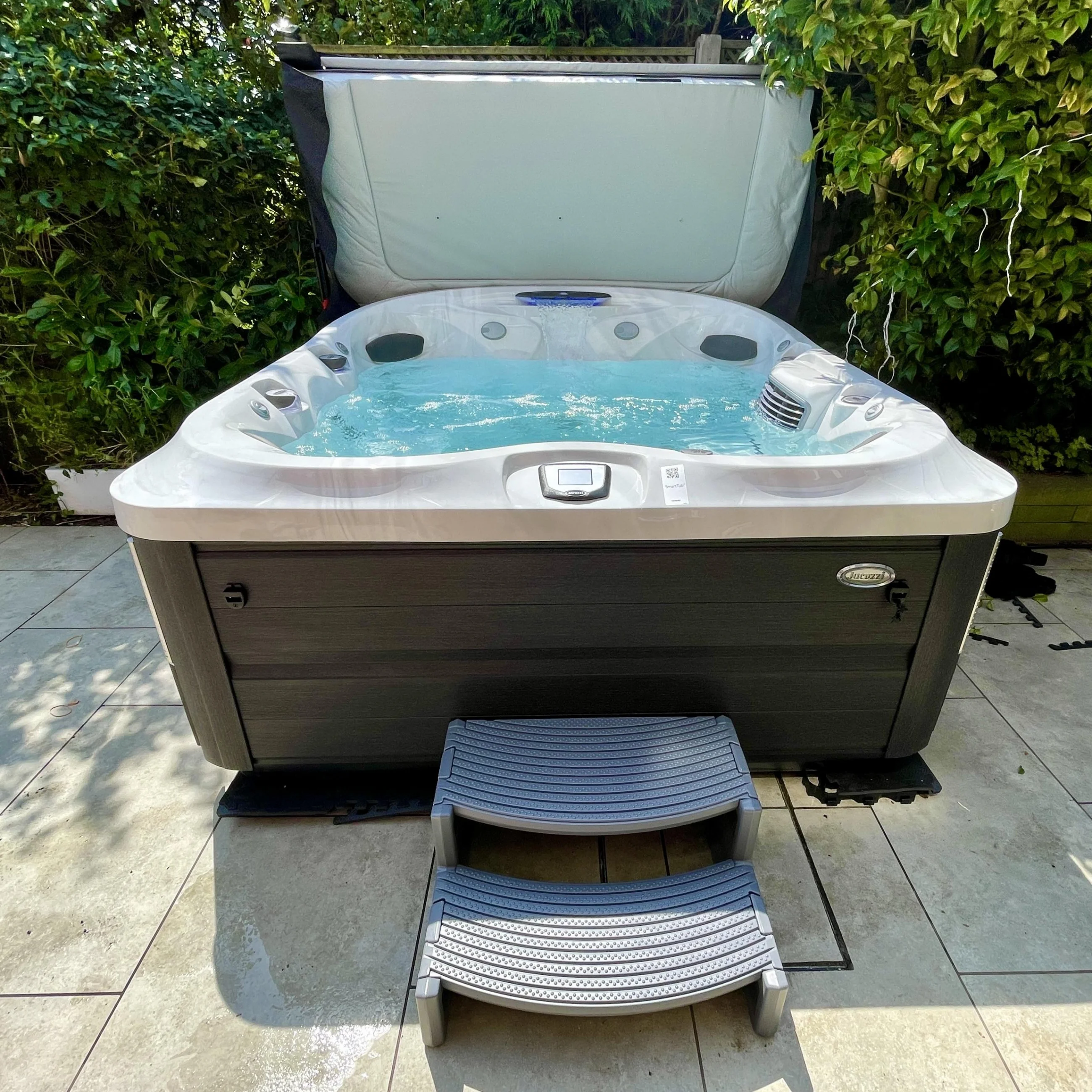JACUZZI® J225™IP